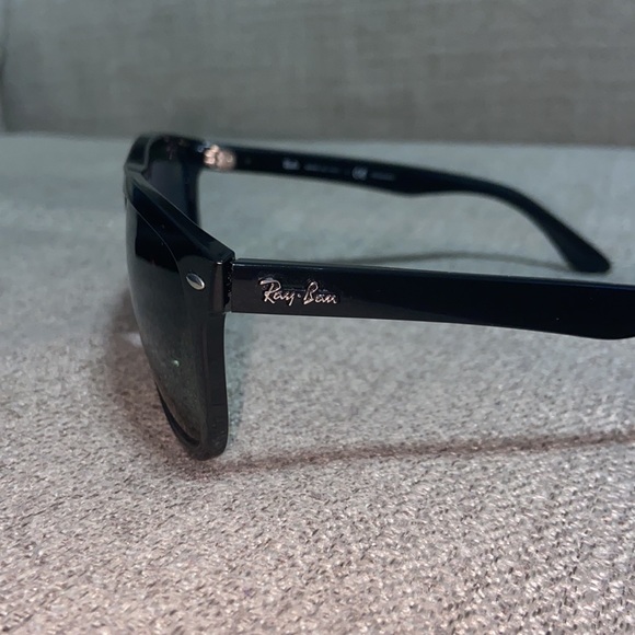 Rayban RB4147 polarized green solid color with black frames - Picture 6 of 13